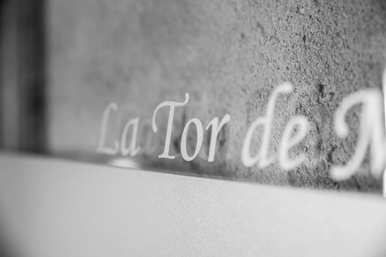La Tor de Montclar - El Bages: Montserrat, vi i la Catalunya central